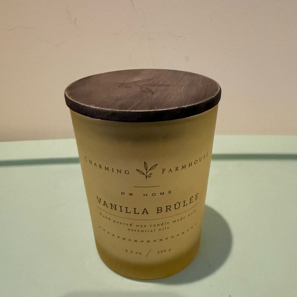 Charming Farmhouse Other - Amazing Vanilla Brûlée Scented Candle - 8.2 oz- NWT